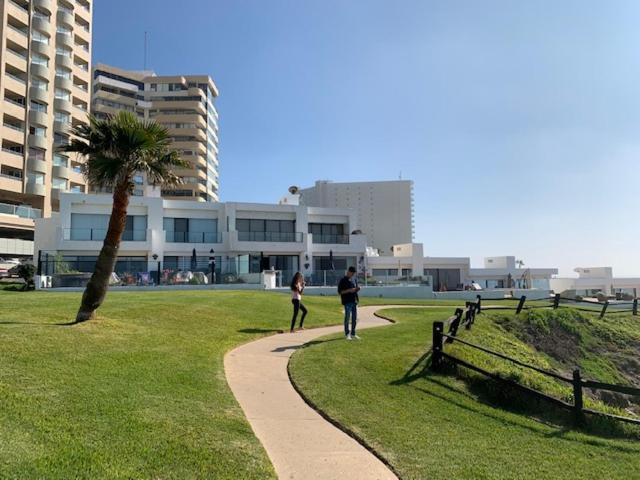 רוסריטו Beachfront Condo W Pools Steps To Beach & Mins To Dt מראה חיצוני תמונה